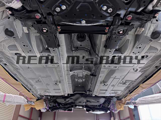 スポーツカーこそ“足元の防御”|ジーバート塗装&ヘッドライト保護施工