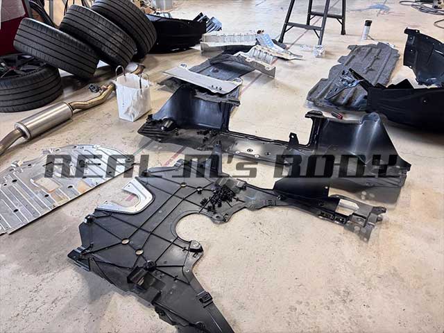 スポーツカーこそ“足元の防御”|ジーバート塗装&ヘッドライト保護施工